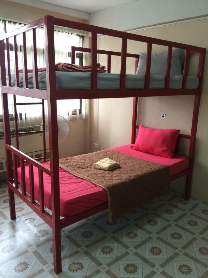 צ'יאנג מאי Changphuakgate Guesthouse מראה חיצוני תמונה