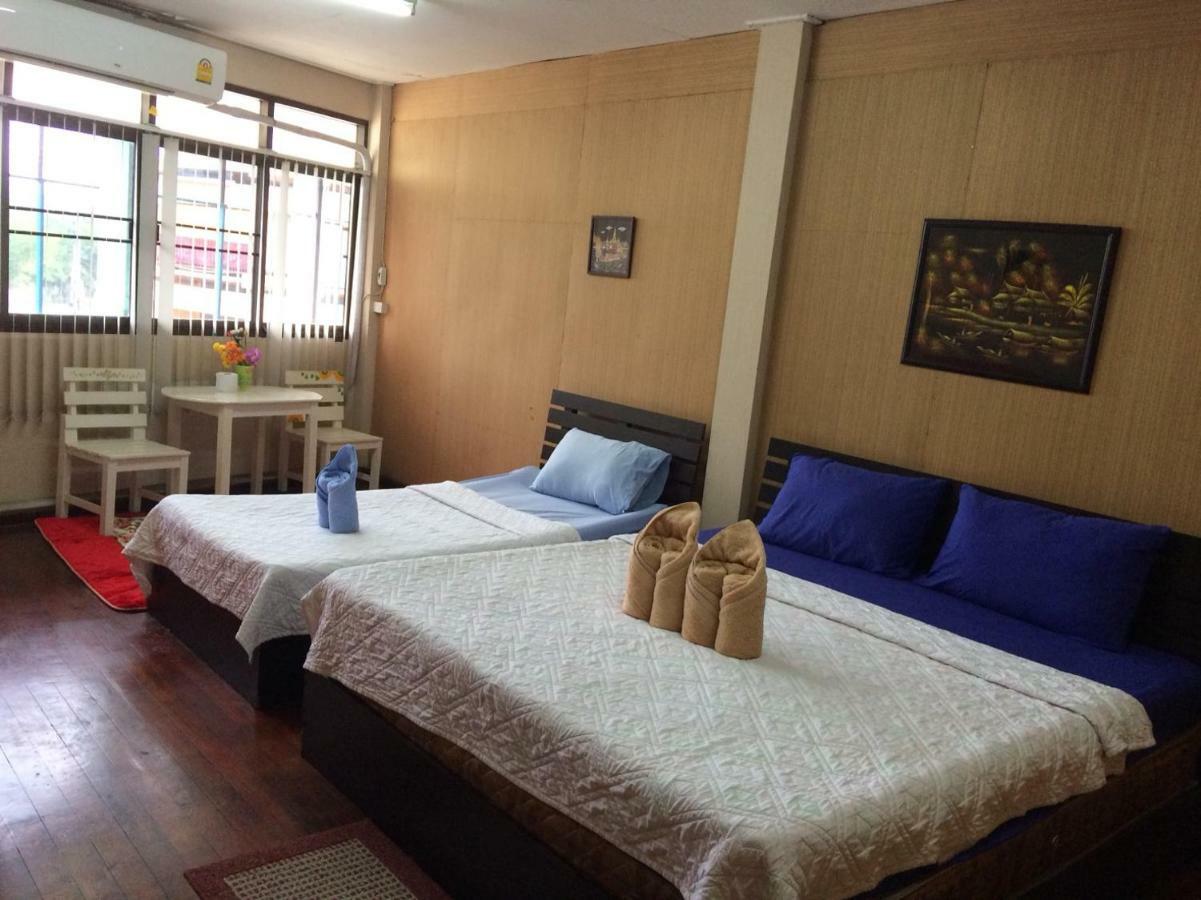 צ'יאנג מאי Changphuakgate Guesthouse מראה חיצוני תמונה