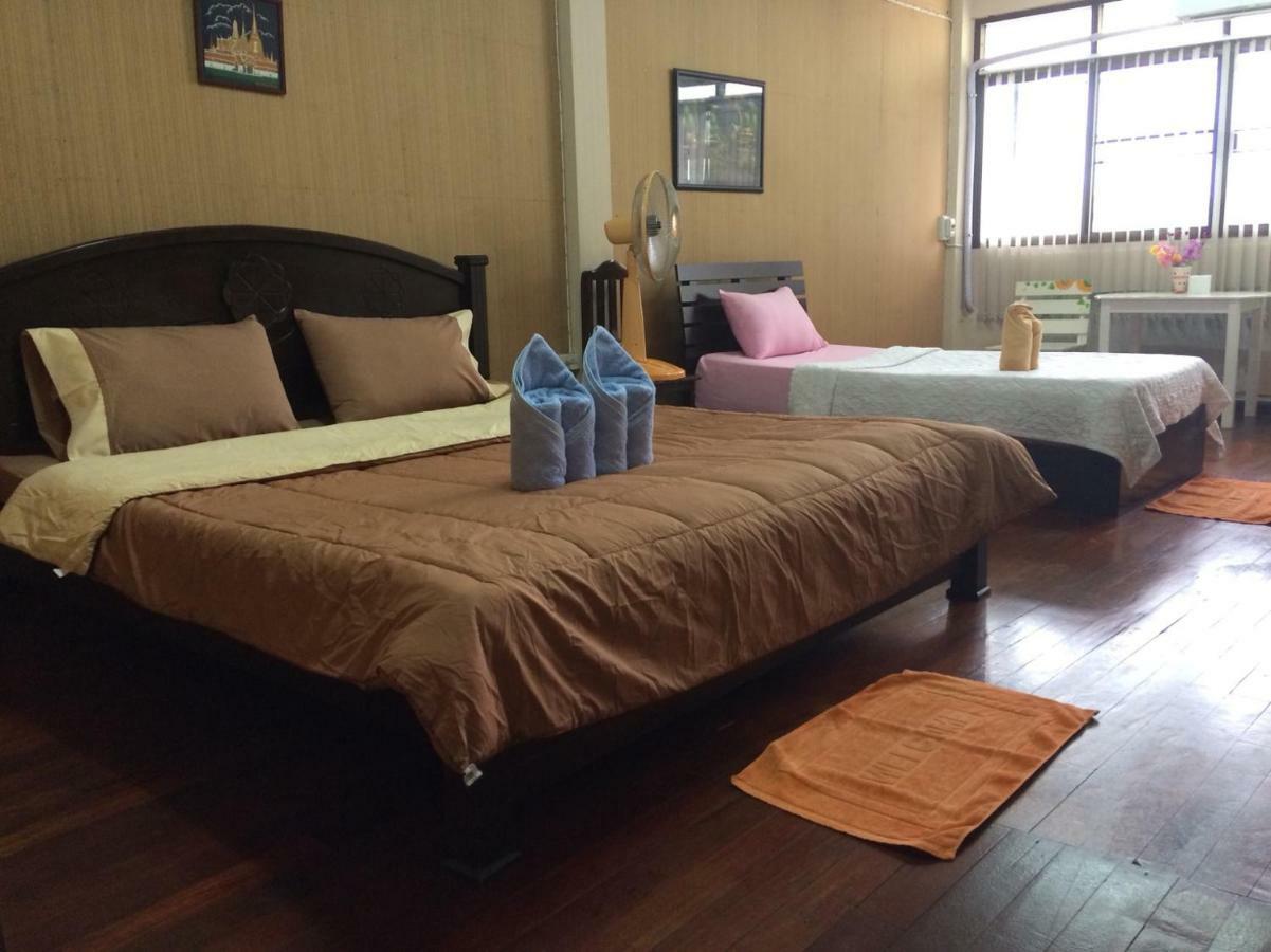 צ'יאנג מאי Changphuakgate Guesthouse מראה חיצוני תמונה